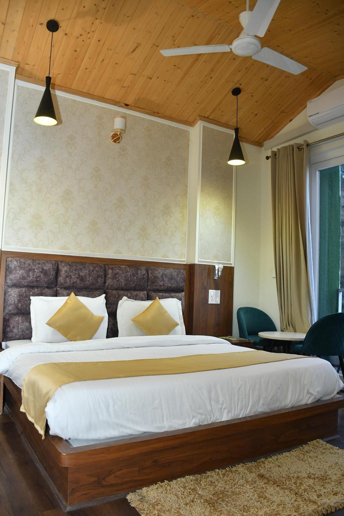 Hotel Le Halcyon , Kasauli โซลัน ภายนอก รูปภาพ